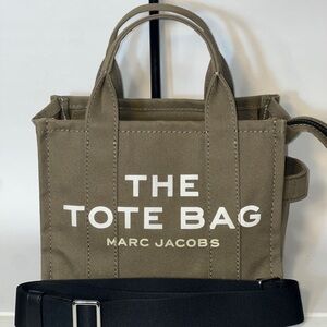 Marc Jacobs The Tote Bag